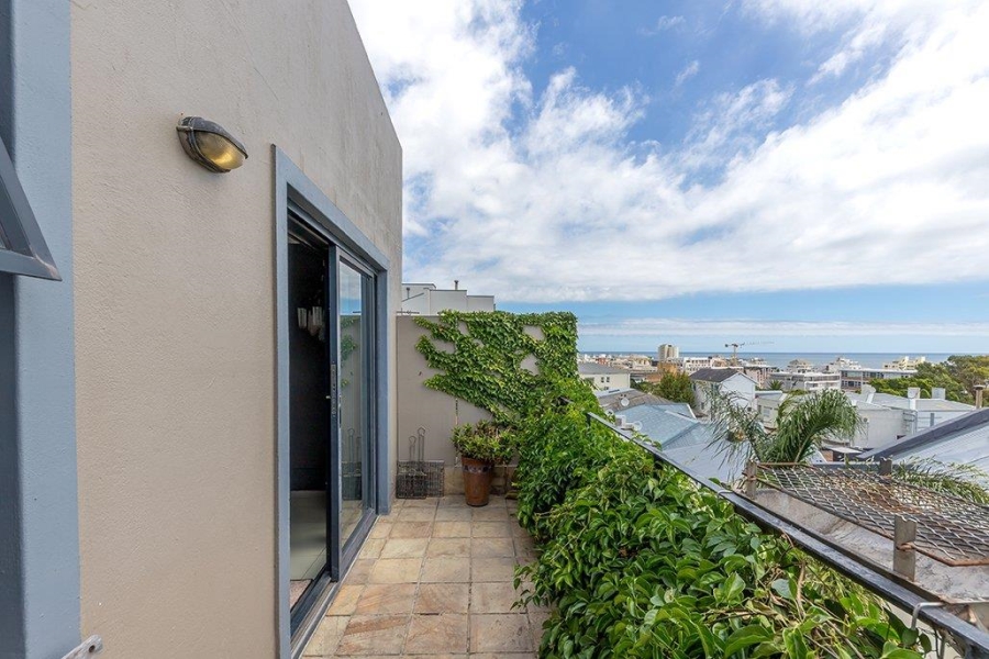 3 Bedroom Property for Sale in Sea Point Western Cape